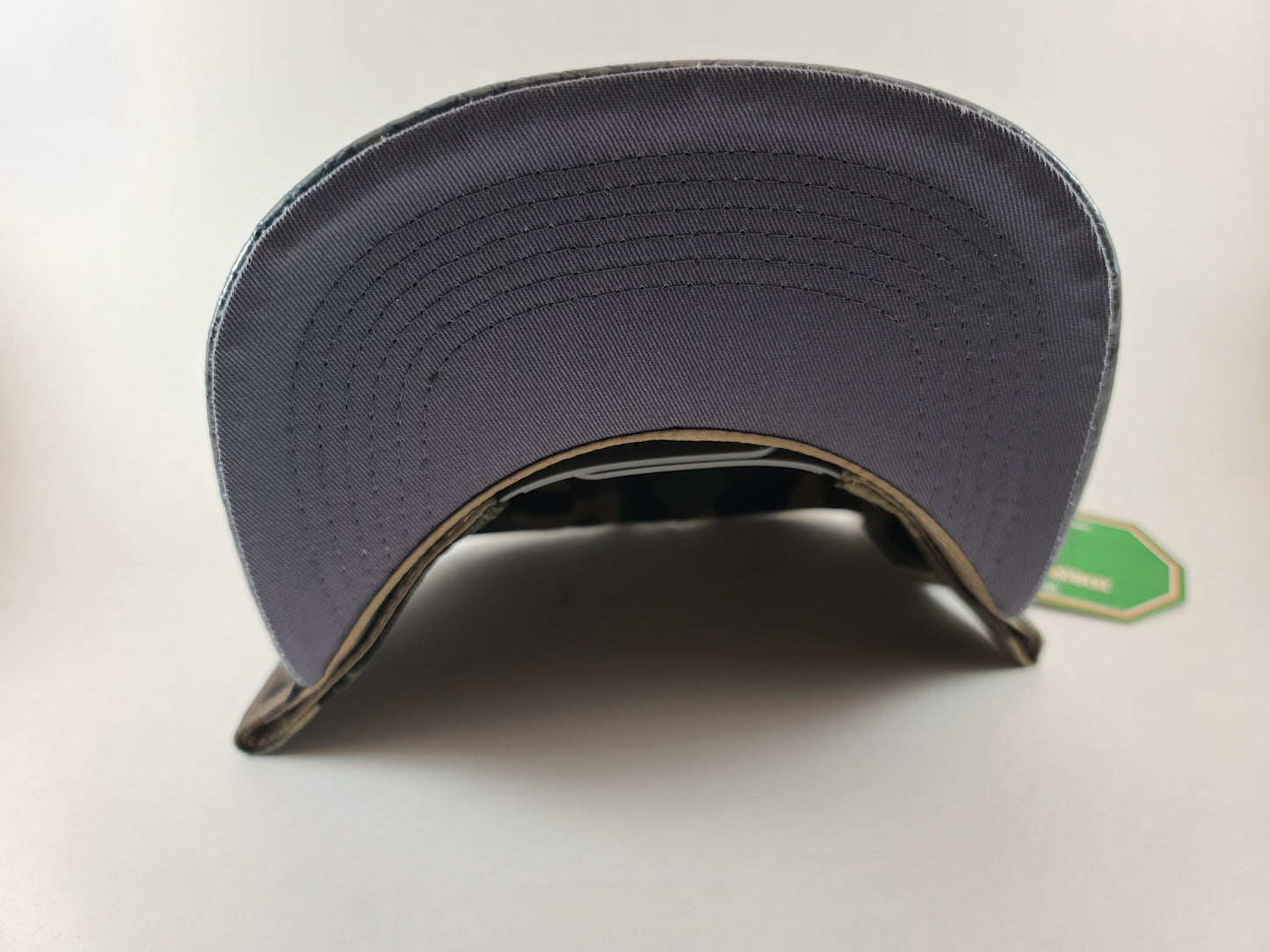 Hat Flat Brim Snapback - Camo and faux Alligator