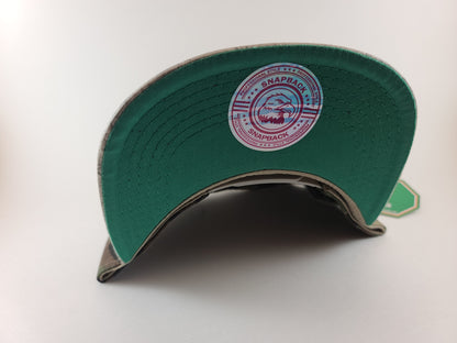 Hat Flat Brim Snapback - Camo and faux Wood
